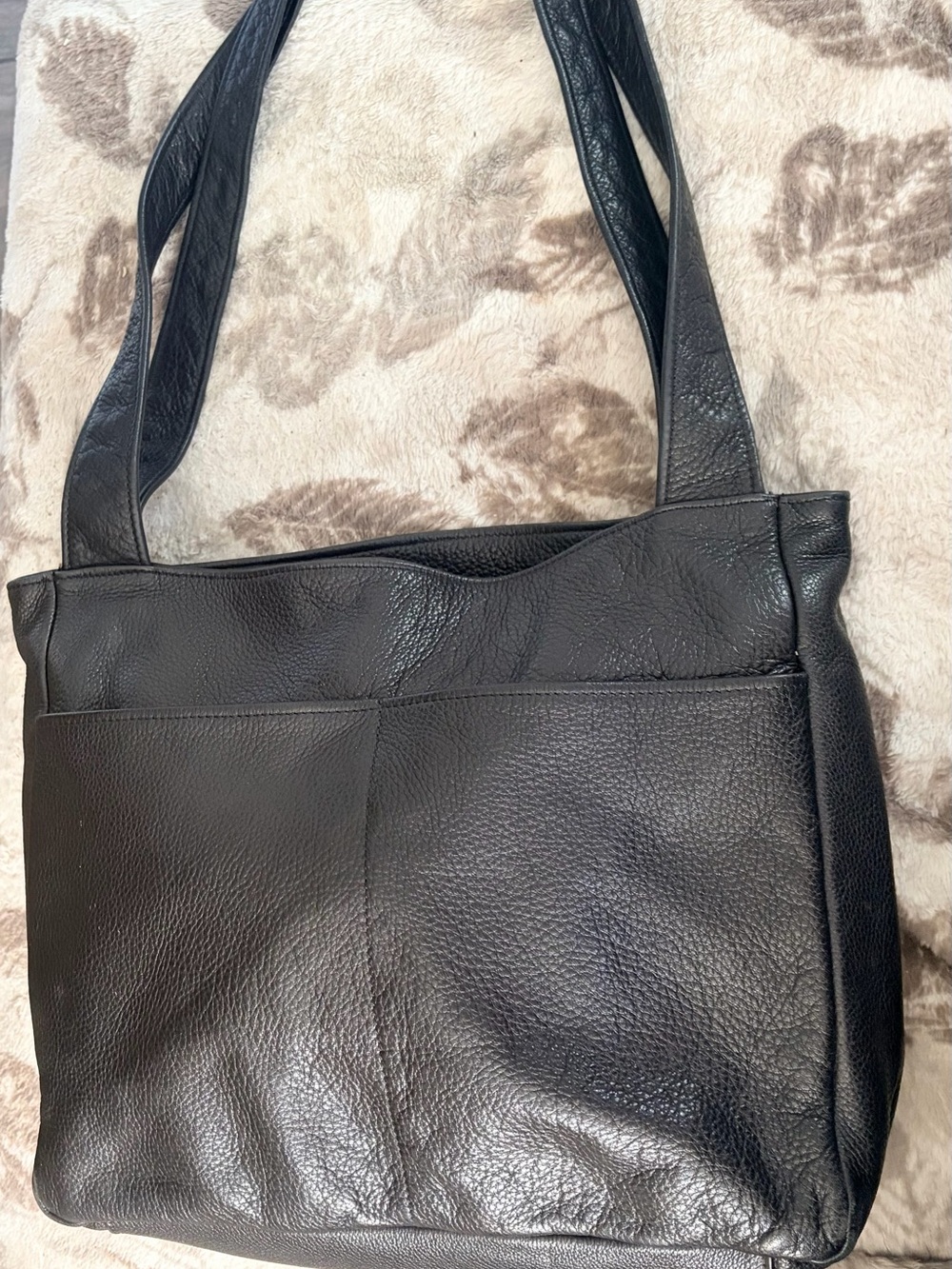 Libaire Everyday Black Leather Shoulder Tote. Vintage bag
